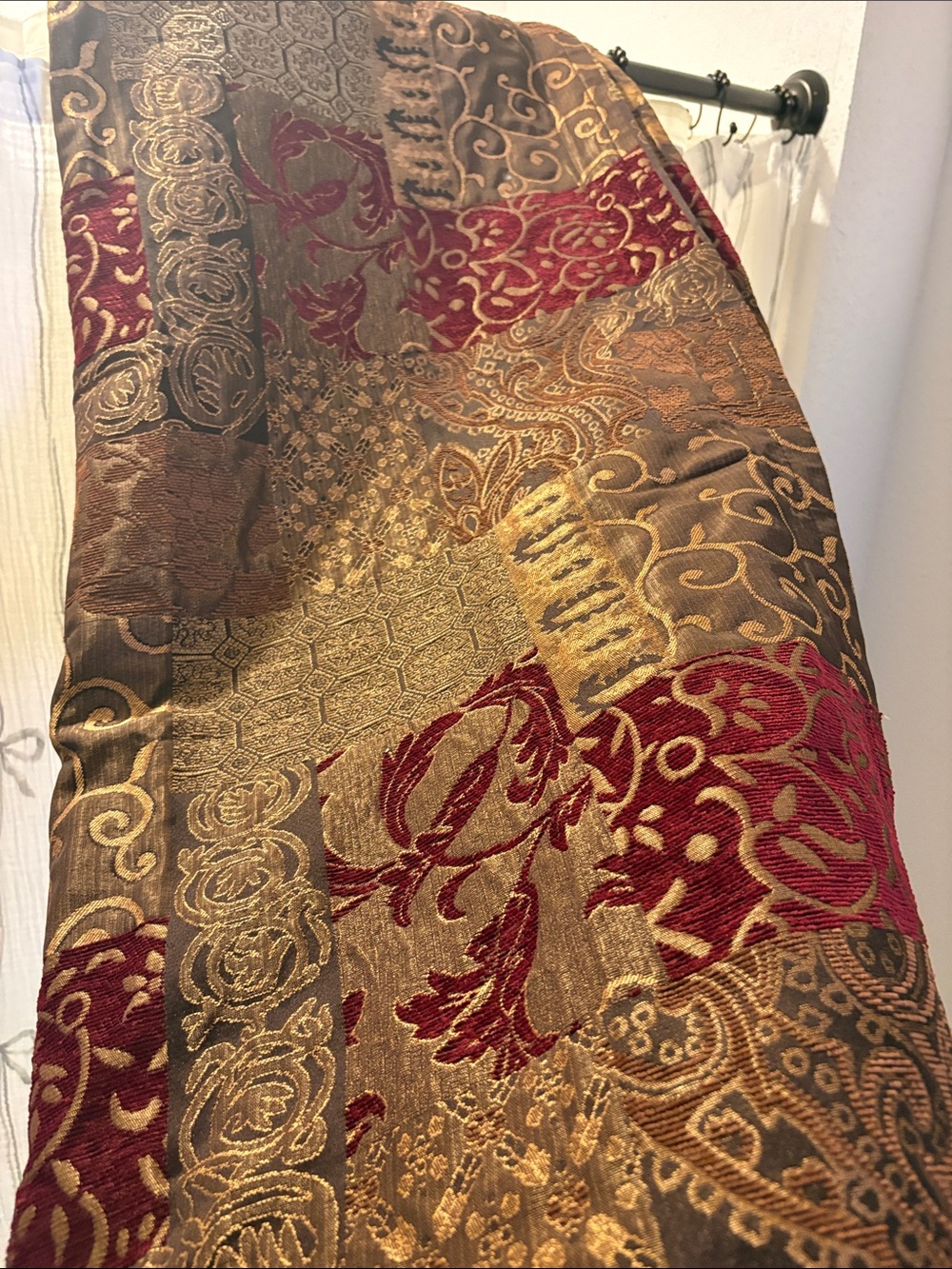 Crossbill home shower curtain Burgundy & Gold